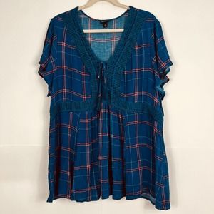 Torrid Women 3X Blue Plaid V-Neck Blouse Lightweight Eyelet Ribbon Flowy Hem